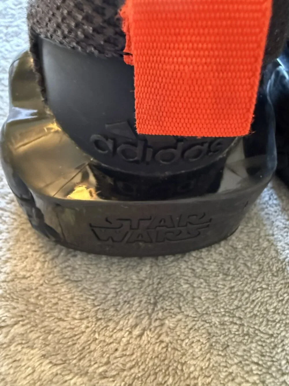 adidas Star Wars Runner Kids Shoes Black Red IE8045 US 2